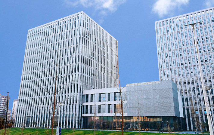 宜宾市翠屏区红绣球婚庆服务部婚礼布置方案设计要点与风格案例解析